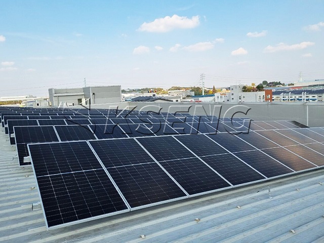 171KW - Solution solaire sur le toit en Corée