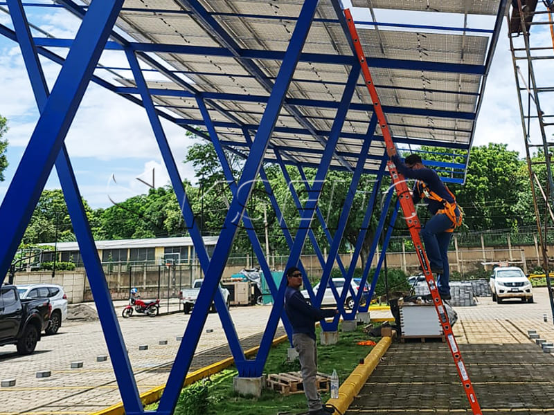 Solution d'abri de voiture solaire au Nicaragua
