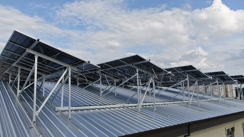 Metal Roof Solar Mounting System Designed for Efficient Rooftop Solar Applications