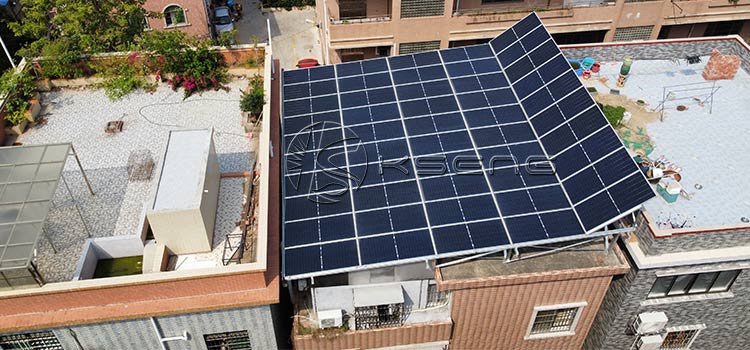 montage-sur-toit-solaire.jpg