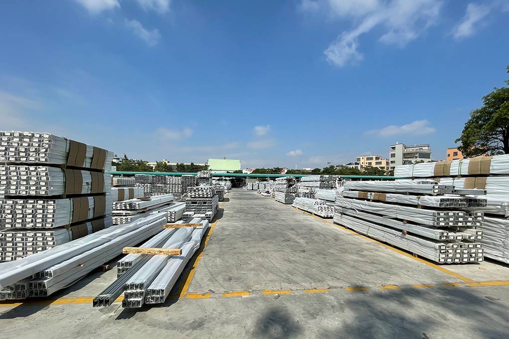 Faites attention! Déménagement de l'usine de Kseng sur un nouveau site à Xiang'an